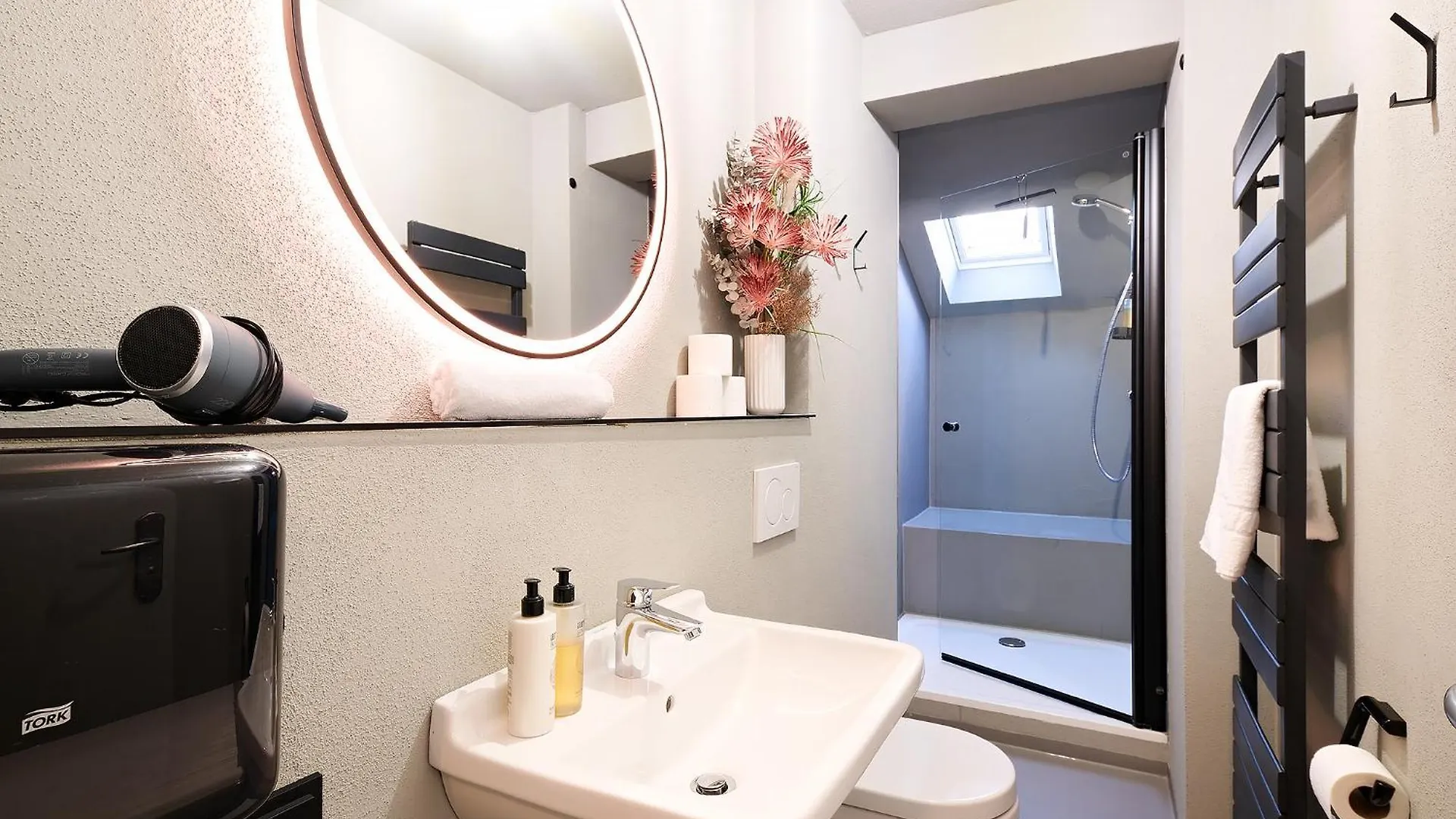 Xzllenz Kueche Bad S-Bahn Parken Smart-Tv Wellbeing Apartment Neunkirchen am Sand